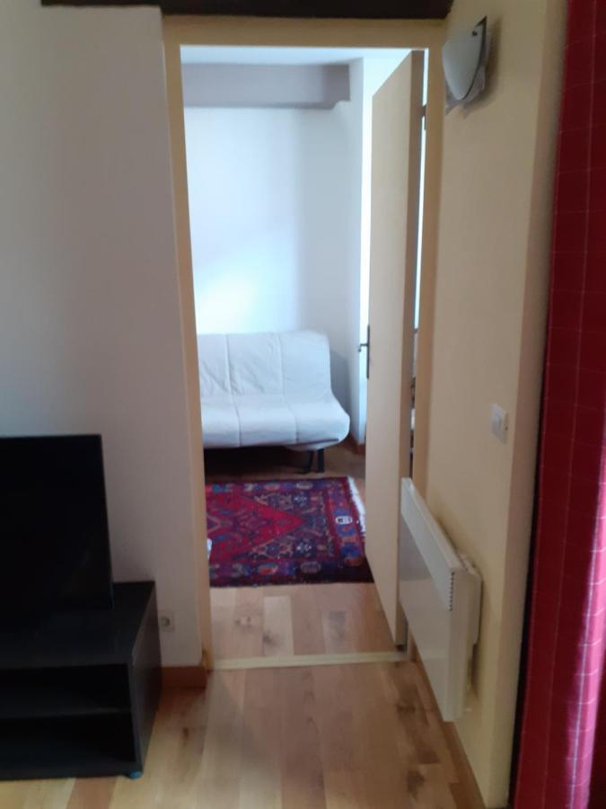 Appartement En Plein Coeur De Milly-La-Foret Exterior photo